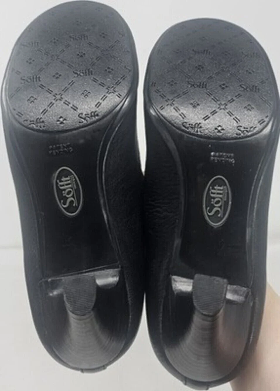 Sofft Black Leather Pumps Stacked Heel Elastic Goring Style #1072301 Sz 8.5W